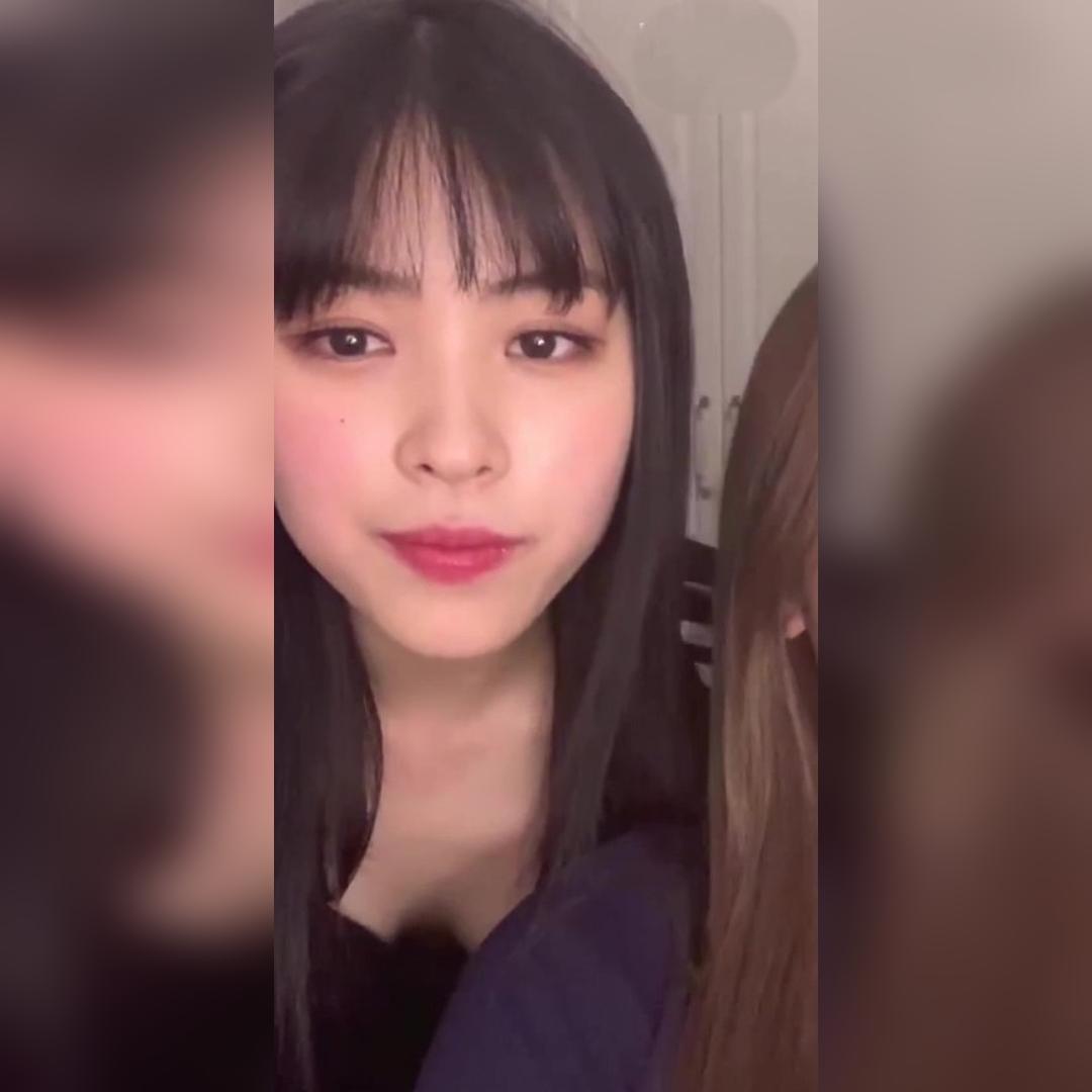 라이브 방송중 방심하고 숙이는 있지 류진