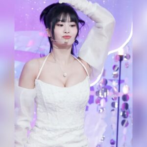 트와이스 모모 하얀 원피스 뮤직뱅크 고화질 직캠