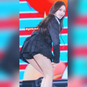 이서 주름치마 고화질 직캠