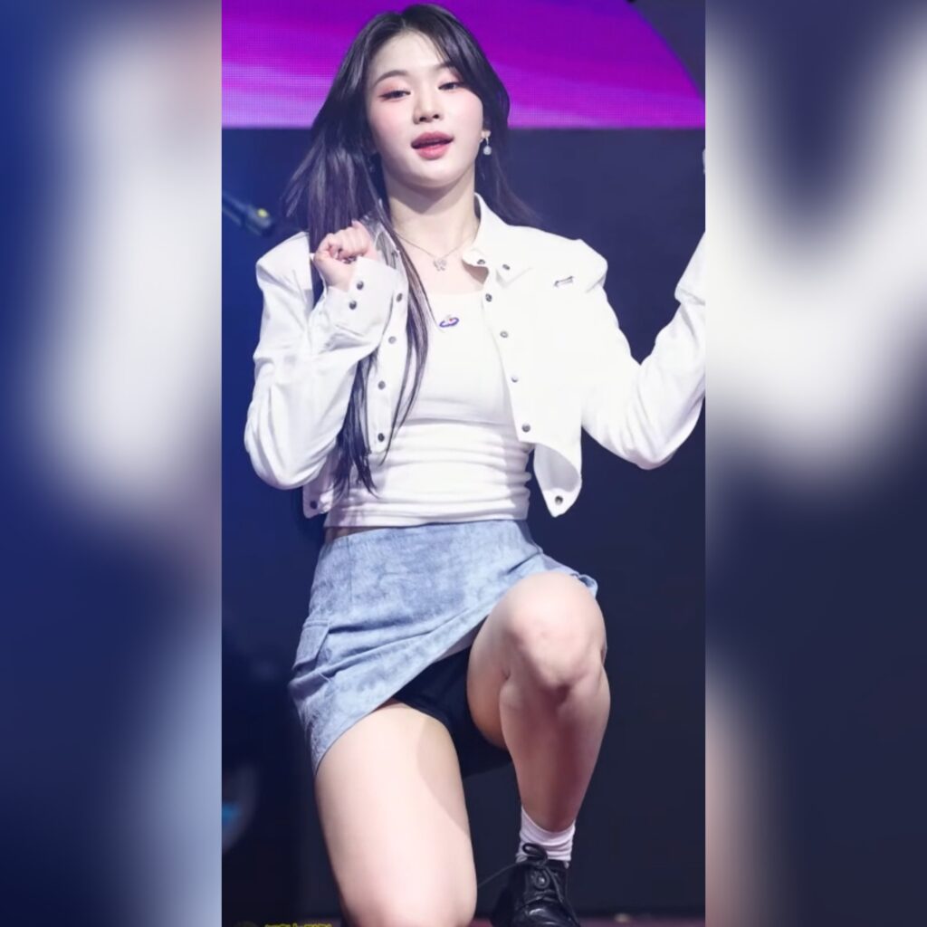 스테이씨 아이사 건강미 넘치는 허벅지