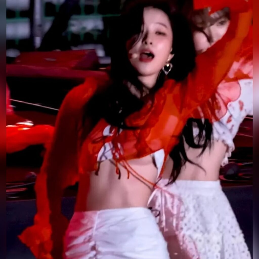 지금은 내려간 레드벨벳 슬기 아찔한 언더붑 직캠