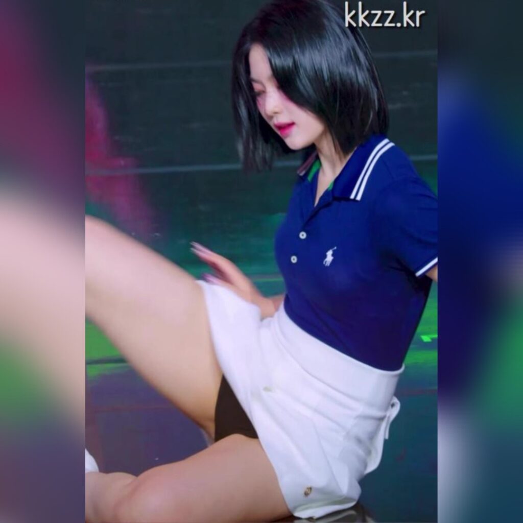 속이 비치는 스테이씨 아이사 움짤