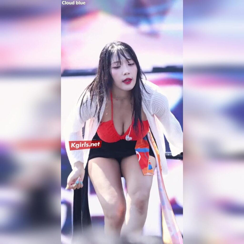 올해 워터밤 제일 핫했던 무대 라잇썸 초원