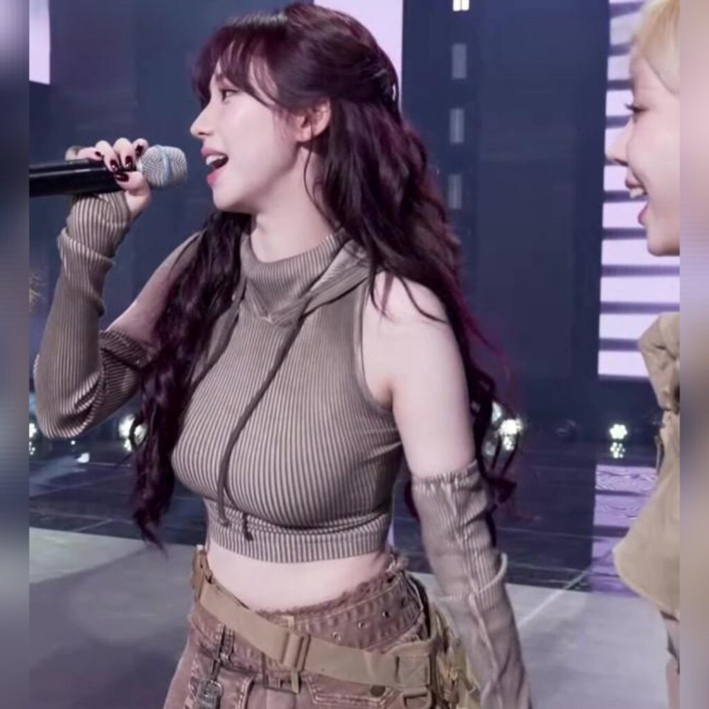 뮤뱅 1위 기념 앵콜무대 하는 에스파 카리나