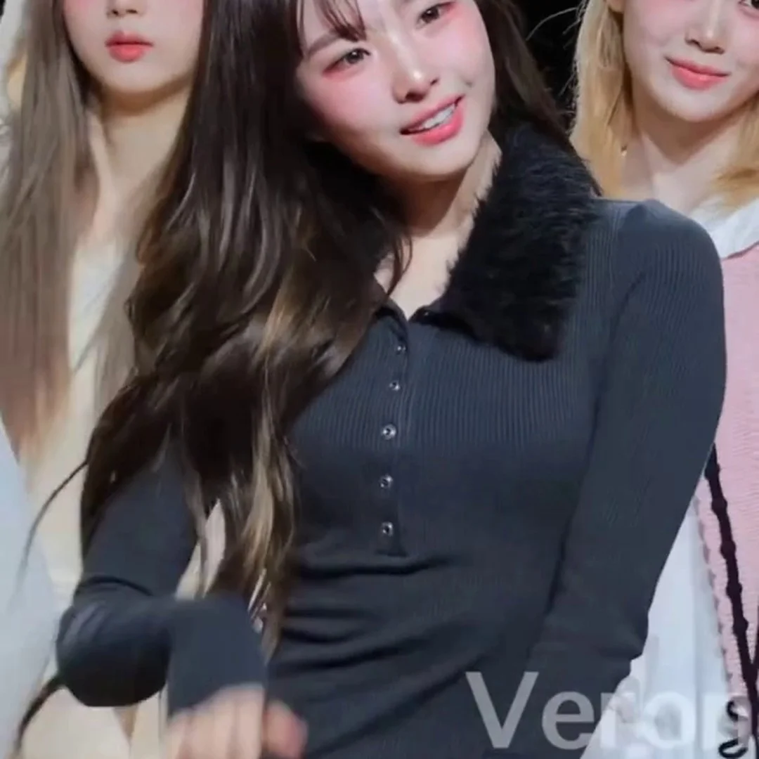 [트리플에스] 골지 원피스 찢어질 골반 폭발 정하연, 더듬는 손가락이 미치게 만드는 야릇한 라인