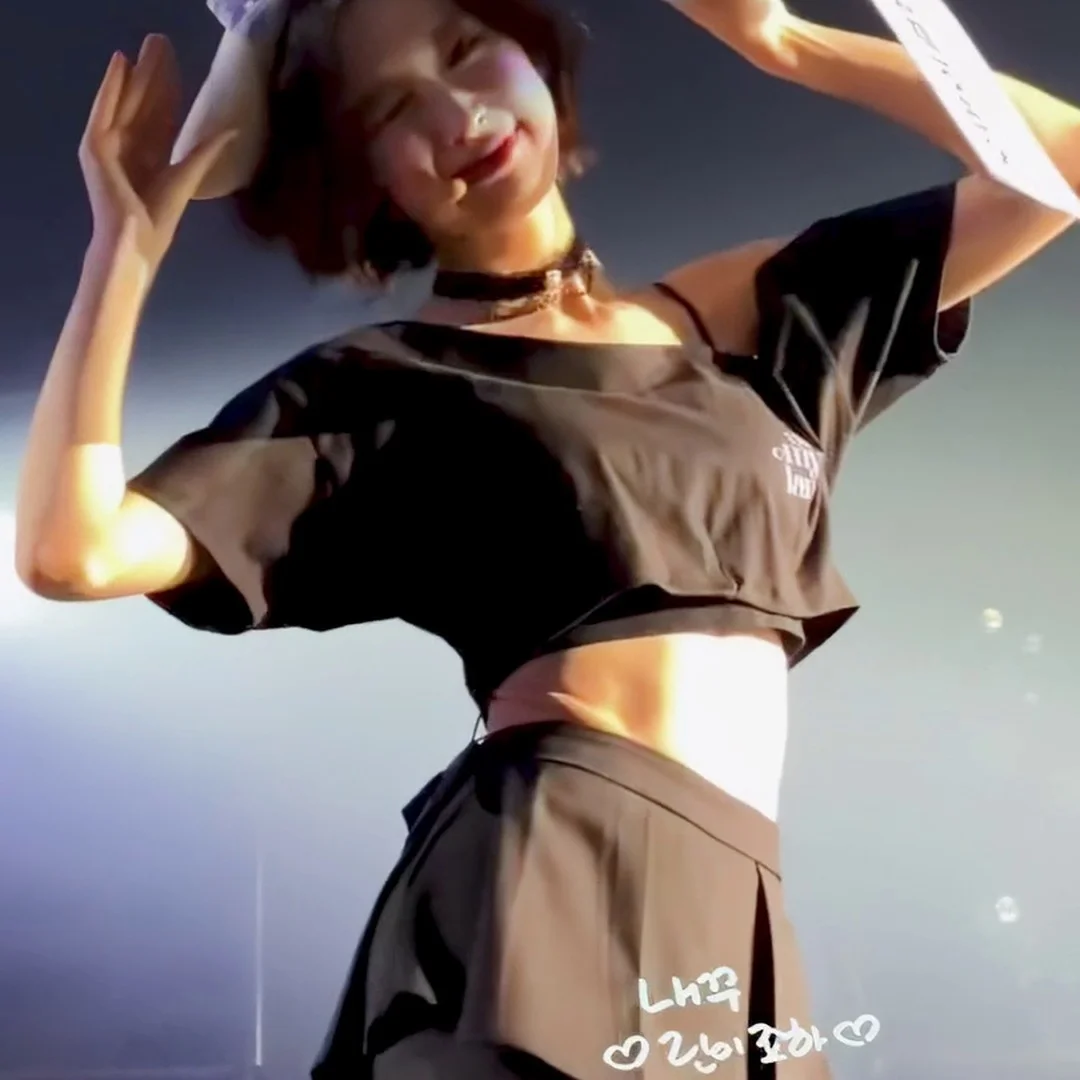 Oh My Girl Arin 近距離直擊！致命的完美比例勻稱身材4K超清畫質