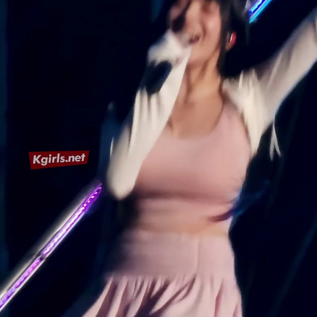 권은비 묵직 힙 바운스 폭발! 탄력 과다 섹시 바디 흔들림