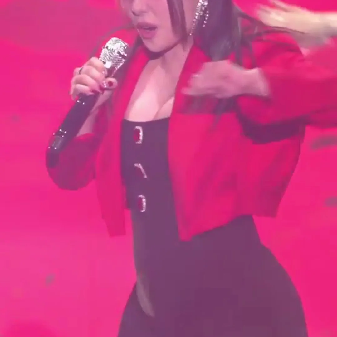 에일리 여전한 섹시 폭발 근황 움짤 미쳤어 몸매 터짐!!!