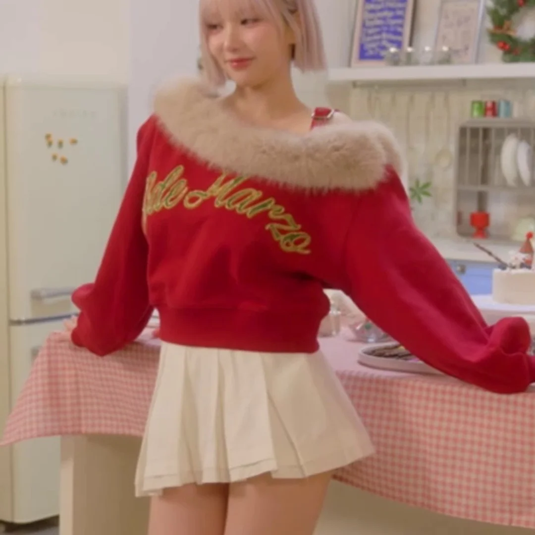 빨간 산타 핫걸 은하 테이블 짚고 엉덩이 흔드는 치명적 골반 유혹 폭발