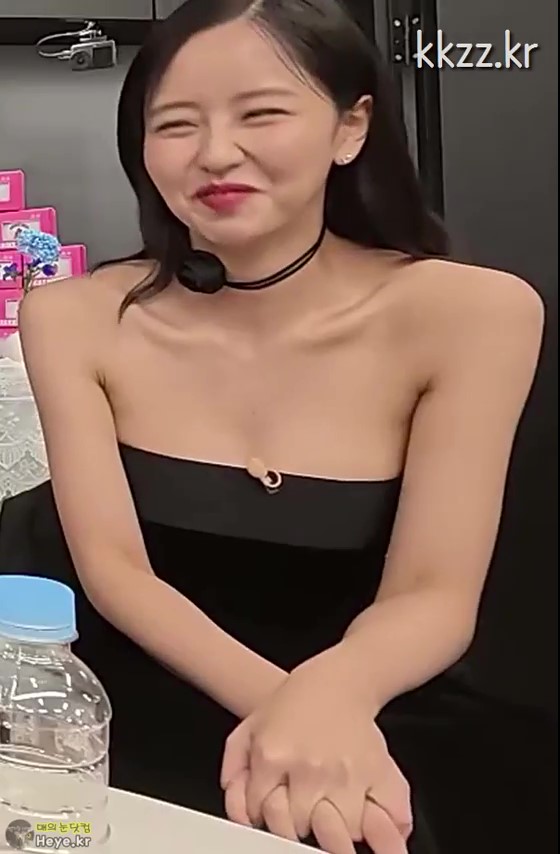 김소현 핑계고 시상식, 저 허리라인에 남자들 다 무릎 꿇릴 직캠