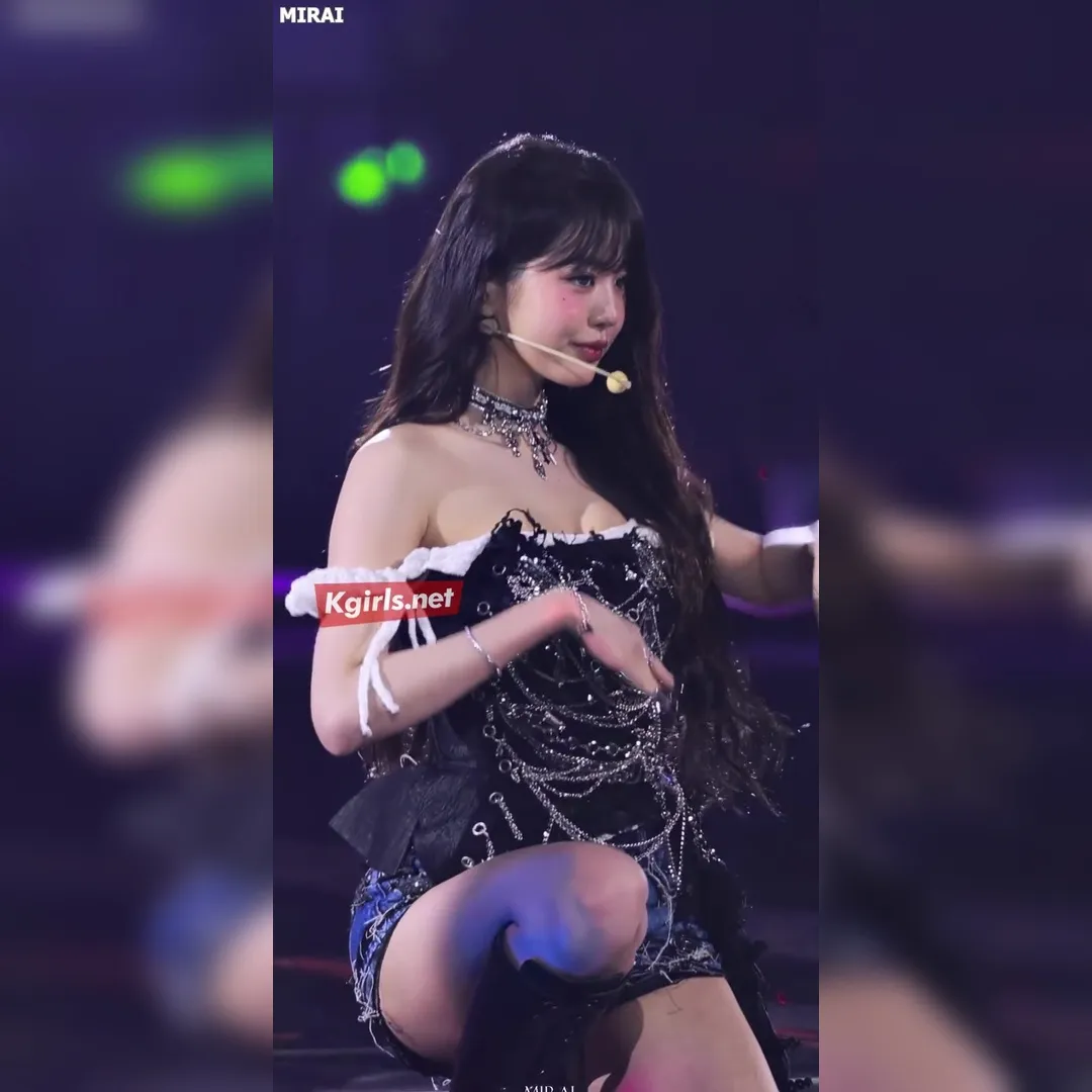 Jang Wonyoung’s Summer Look is an Absolute Legend