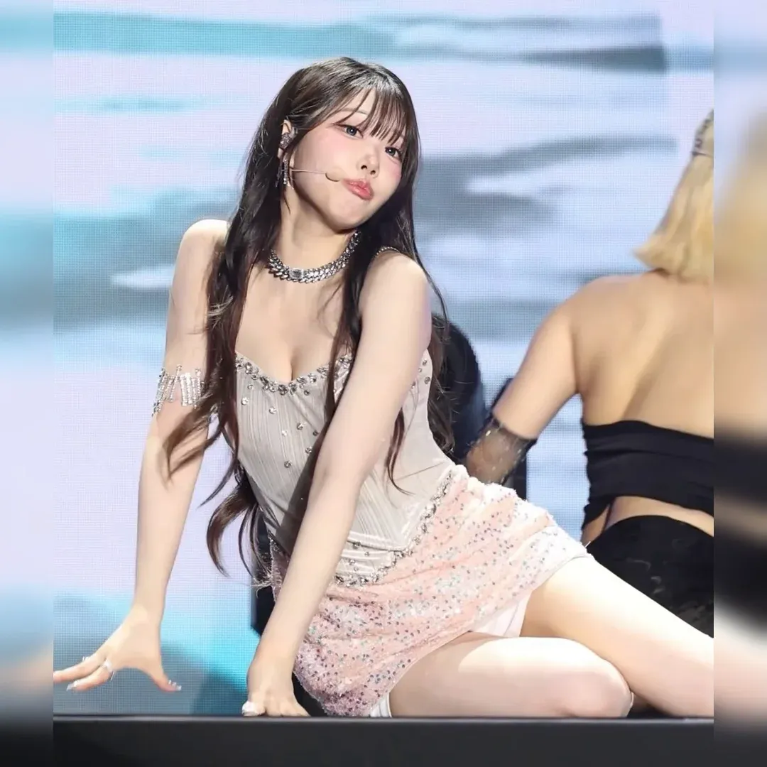 Chaewon Dazzles with Stunning Dress Reveal and Jaw-Dropping 4K Quality – APAN