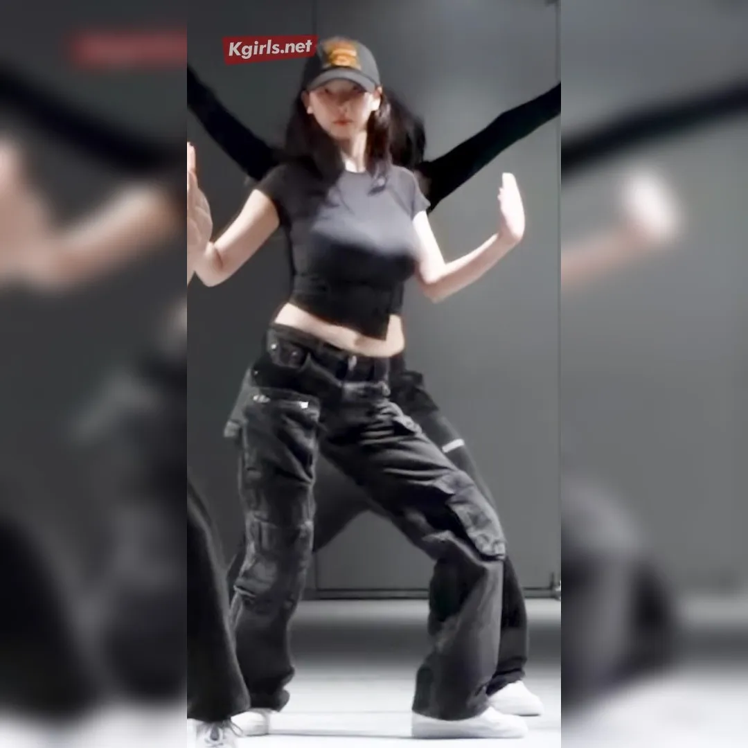 카리나 연습실 직캠: 출렁이는 묵직한 육감 바디 미쳤다