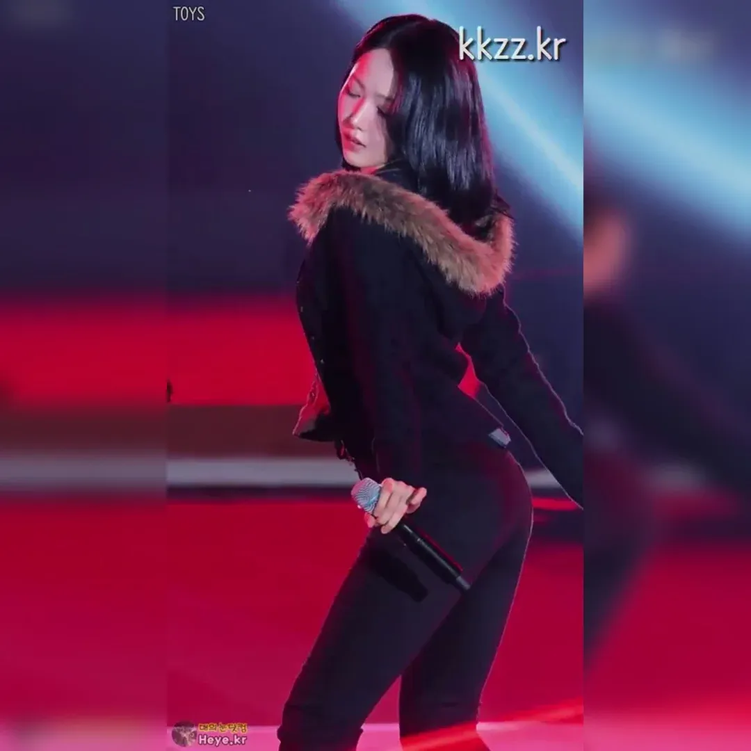 Vivi、SinB 逆天曲線！核心肌群超狂性感健身動態🔥💦