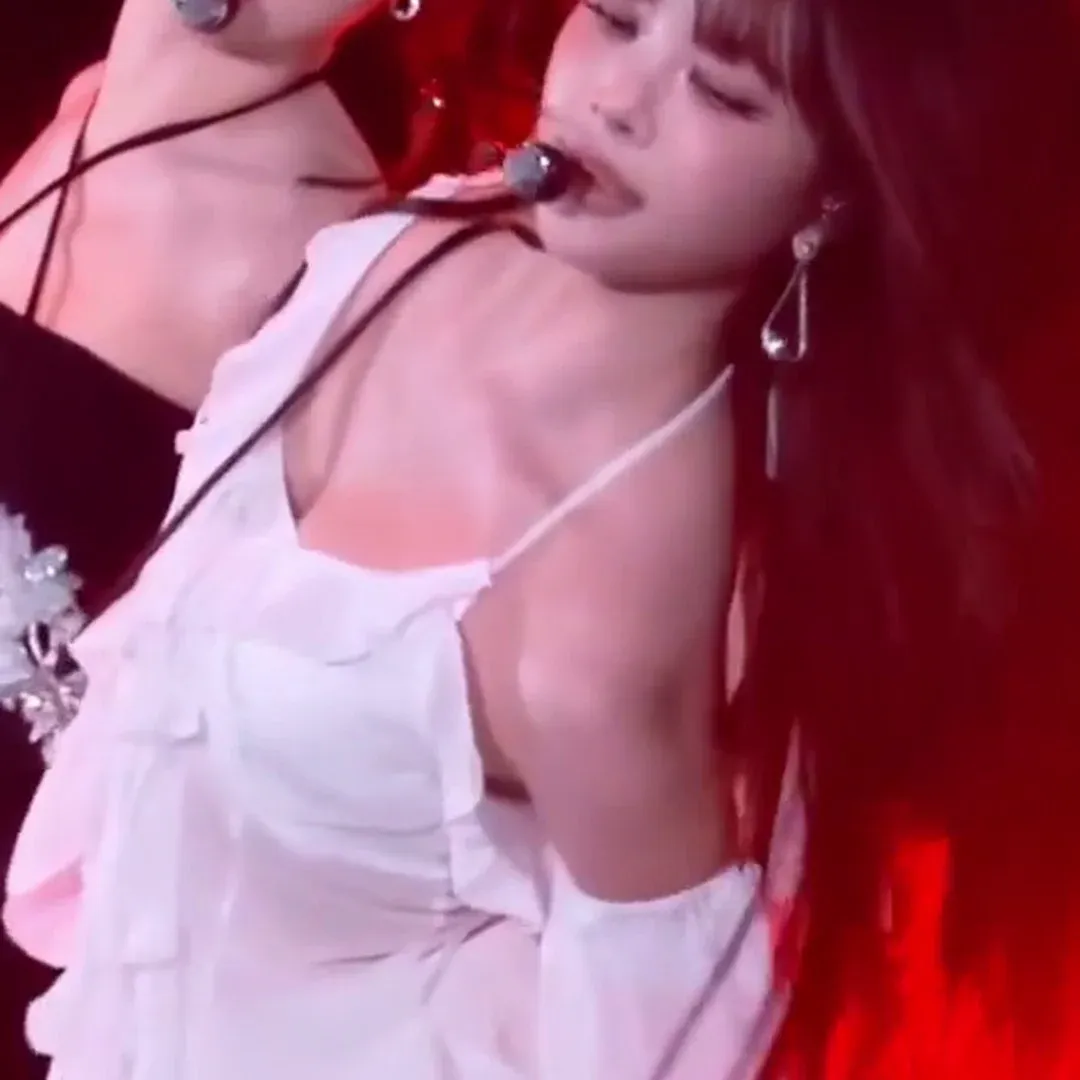 LE SSERAFIM’s Eunchae Sizzles in a White Sheer Top! 4K Ultra HD Sexy Explosion 🔥