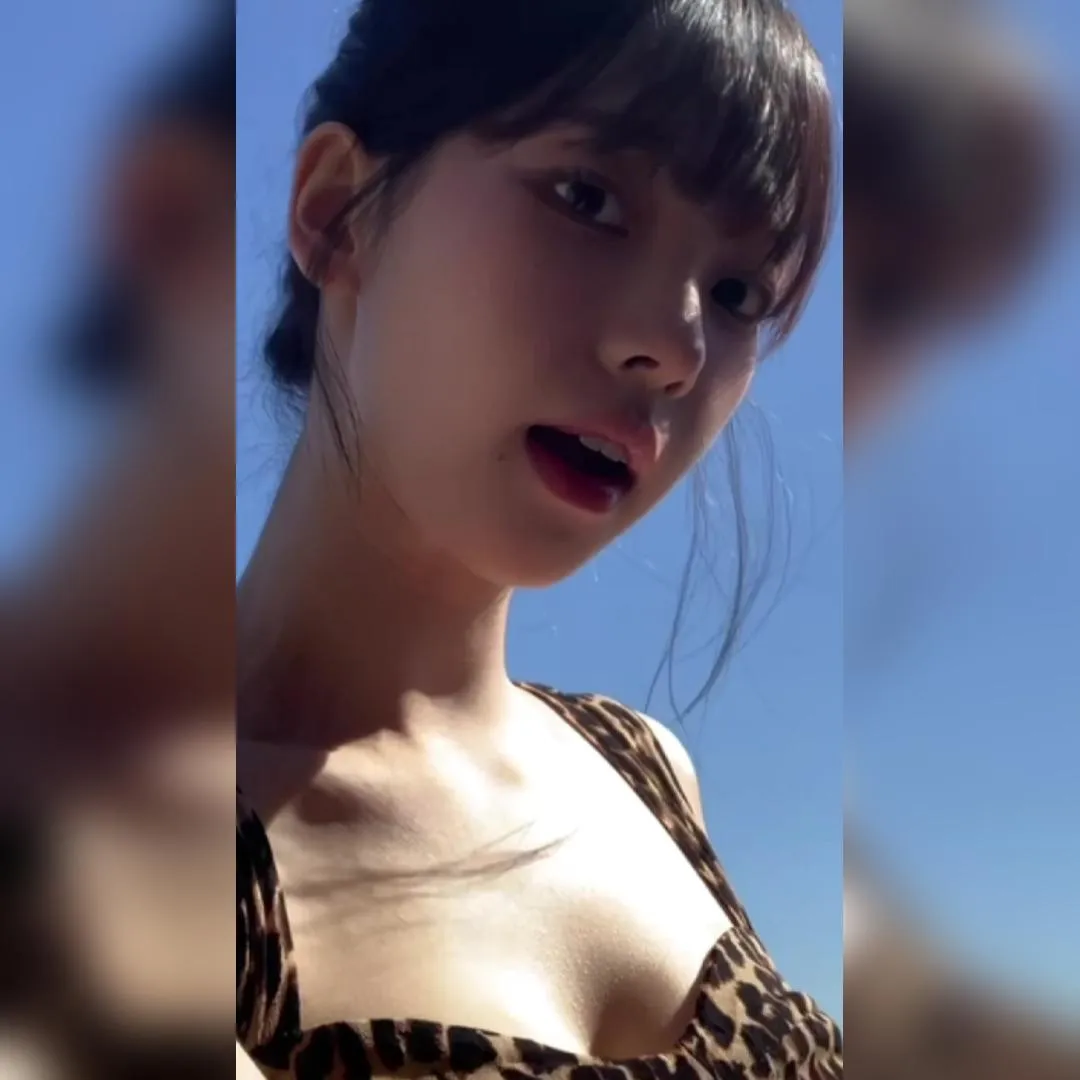 호피무늬 입은 에스파 카리나 각도 좋은 셀카