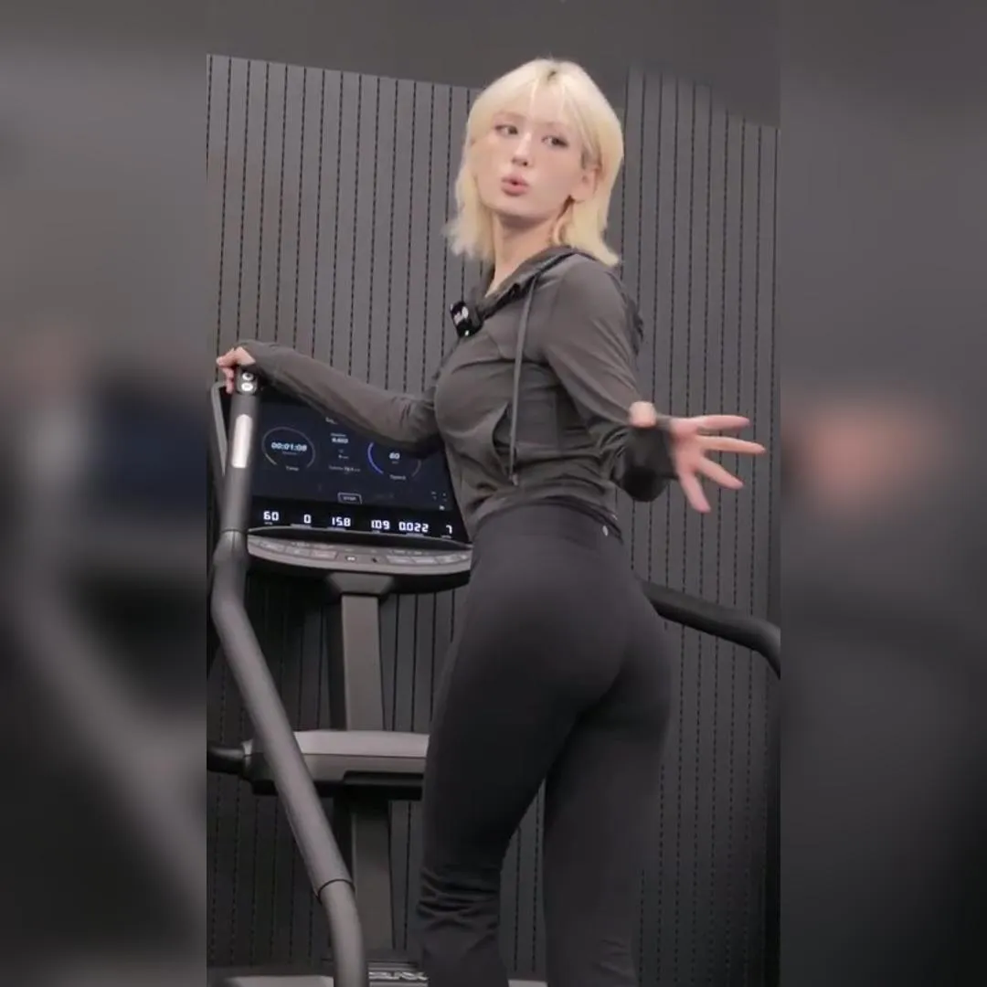 天國的階梯上升的背影全昭彌 GIF