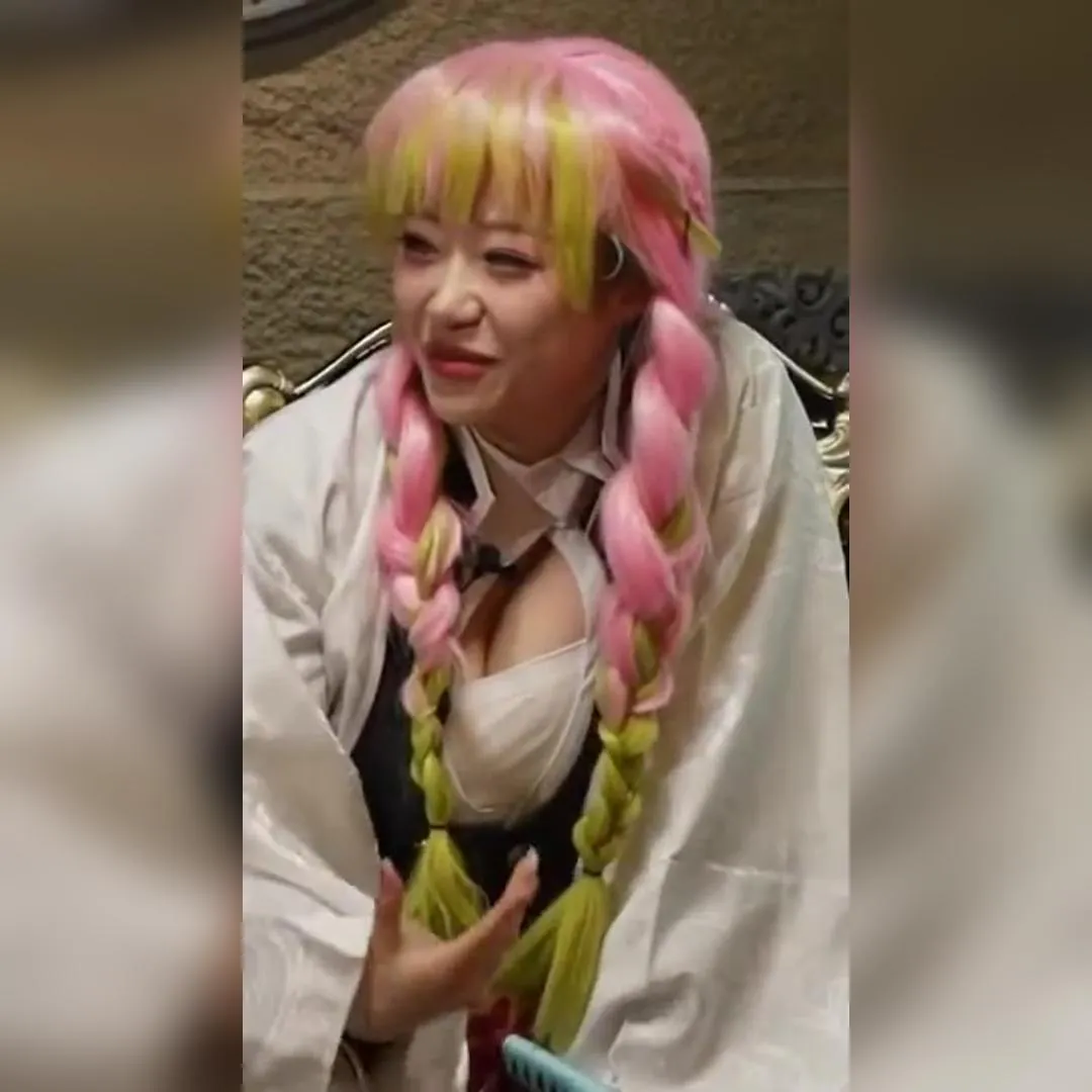 鬼滅之刃 甘露寺蜜璃的超還原Cosplay，胸部同步率100%