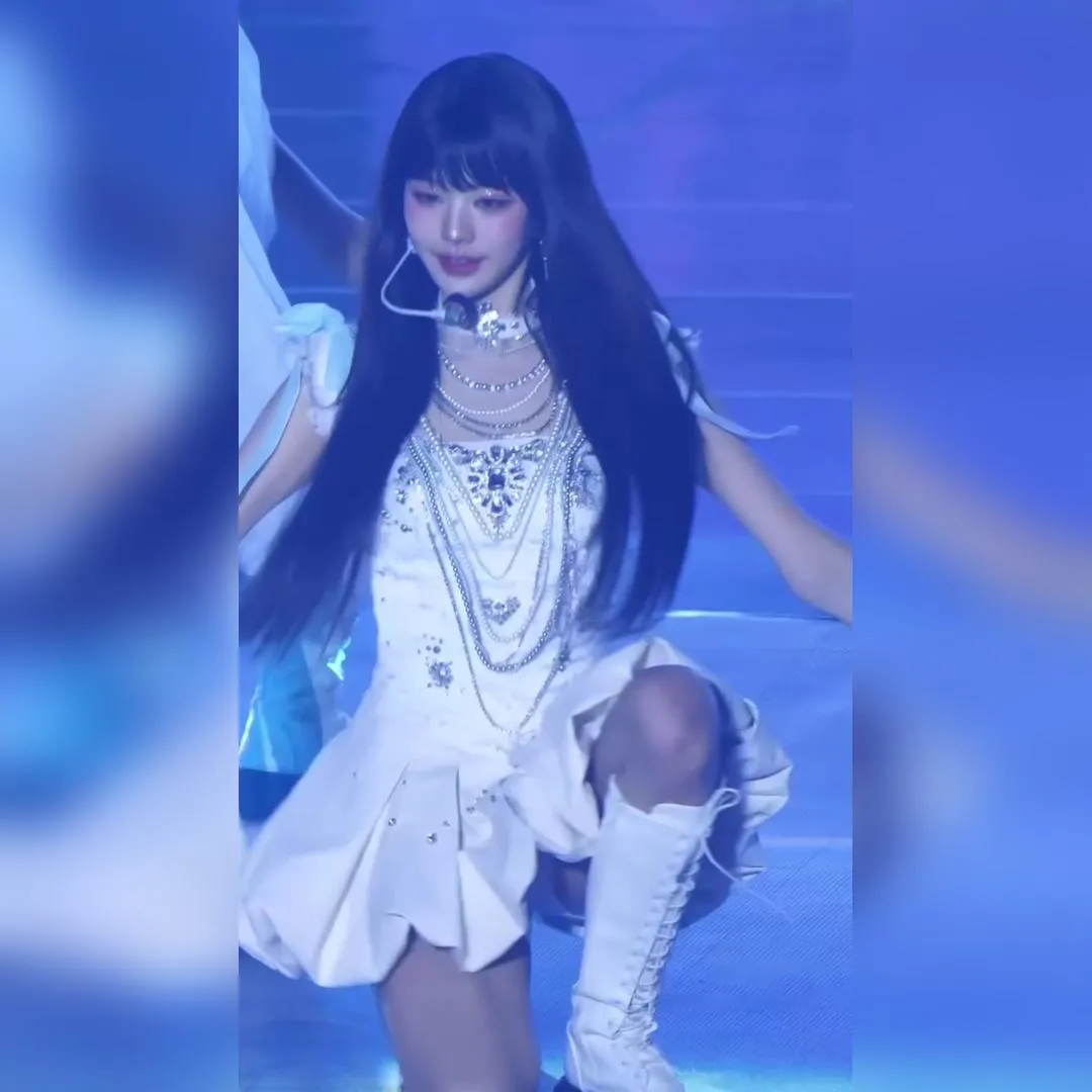 화이트 원피스 벌룬 치마 아이브 장원영