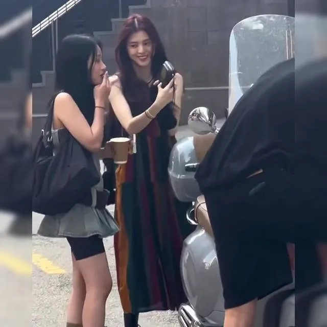 길에서 목격한 한소희 실물 ㄷㄷ