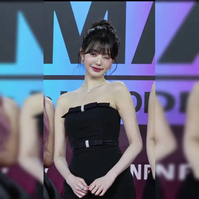 MMA 장원영 블랙 오프숄더 드레스 역대급 골반 엉덩이 라인