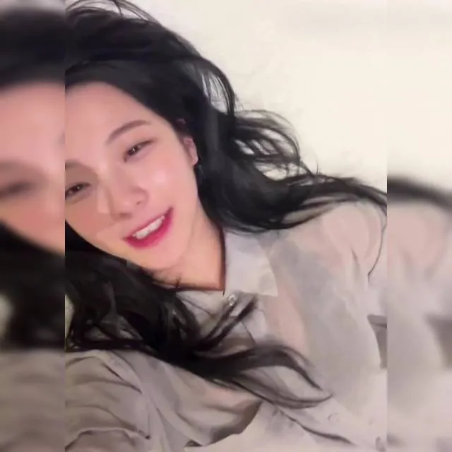 눕방하는 시스루 프로미스나인 백지헌 움짤