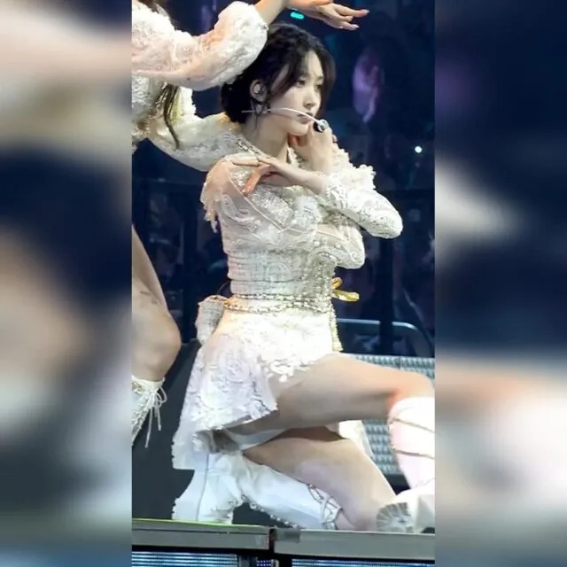 화려한 금장의 화이트 의상…타이트한 흰 속바지 라인 아이브 가을