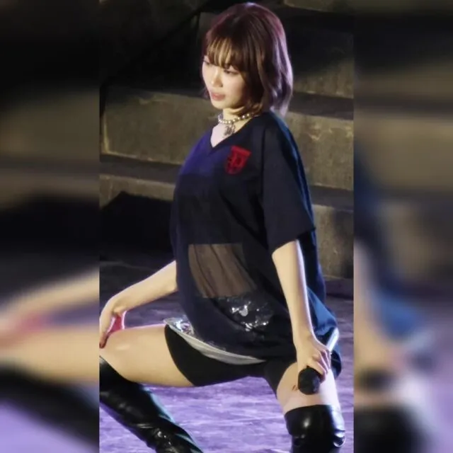 대학축제 롱부츠 + 숏레깅스 요망한 엉덩이 내미는 르세라핌 김채원