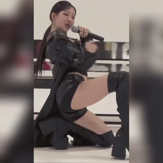 키스 오브 라이프 쥴리 가죽 반바지 꿀벅지 가슴골