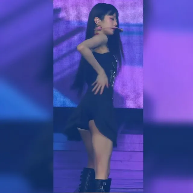 콘서트 아이브 장원영 걷어 올린 치마속 흰색 노출