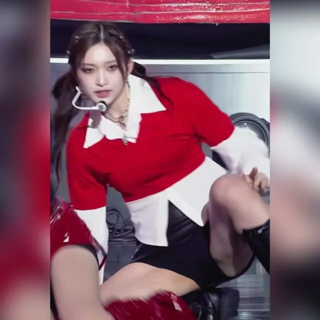 아이브 이서 정말 짧은 가죽치마 입고 쩍벌안무
