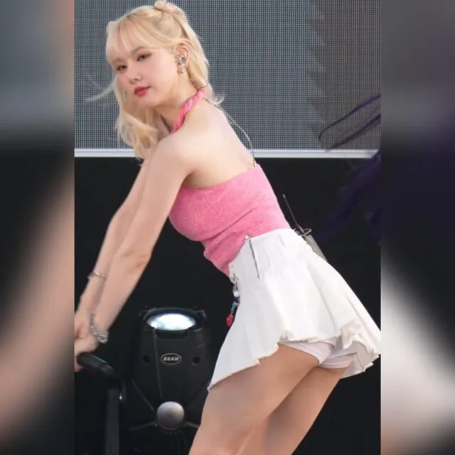 짧은치마 입은 비비지 은하