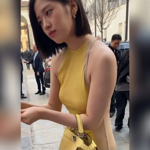 몸매 라인 미친 안유진 펜디 패션쇼 행사 영상