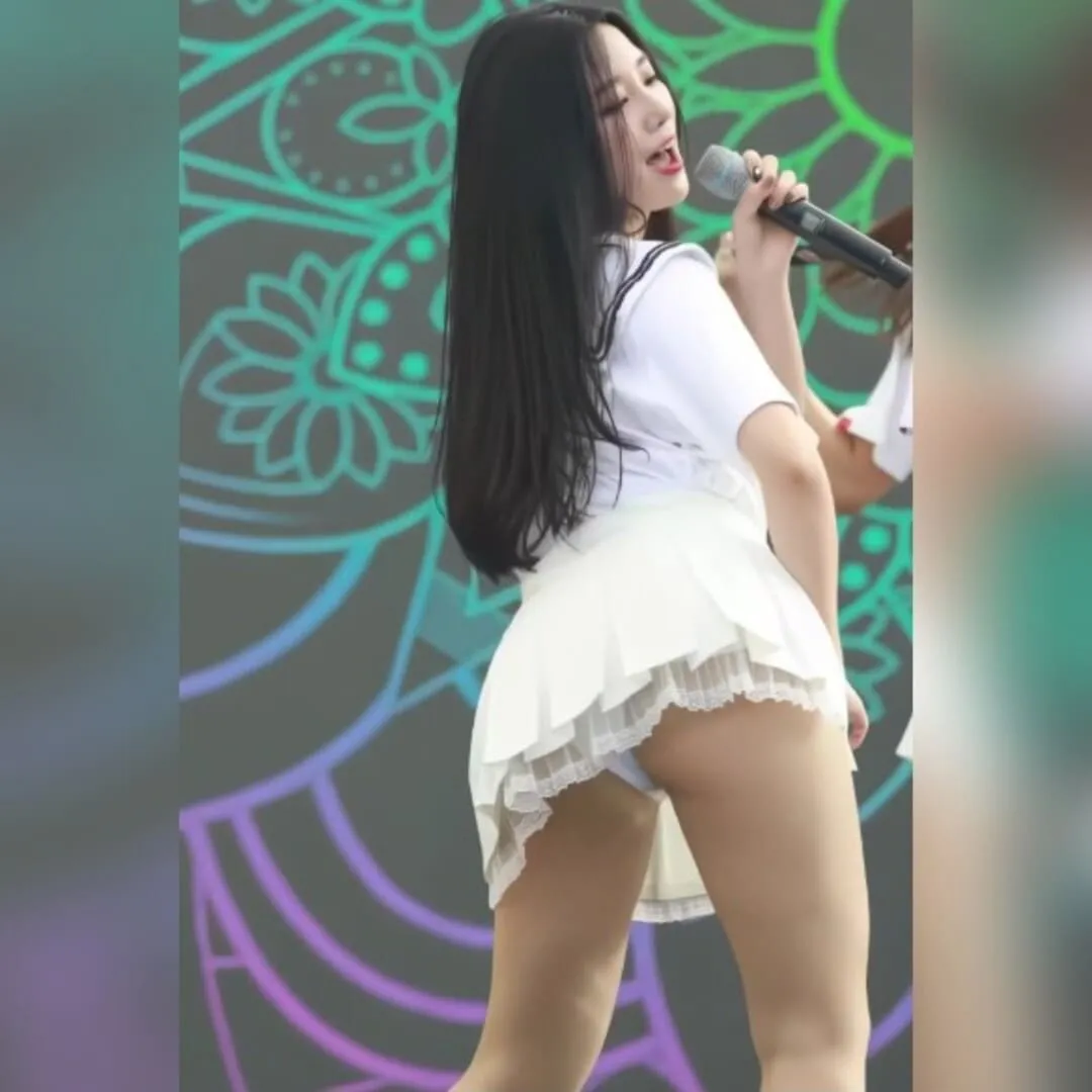 조현 레이스 치마 레전드 직캠