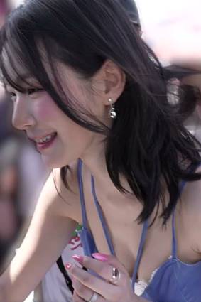 MV Behind the Scenes: Fromis_9 Baek Ji-heon GIFs