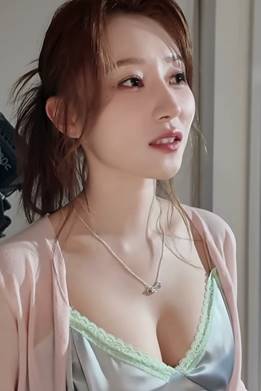 Vlog 잘 찍는 YuaYu SuA GIFs