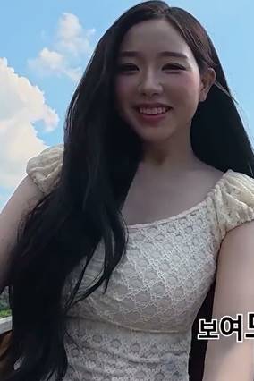 놀이기구도 묵직하게 타는 트리플에스 김채연 움짤