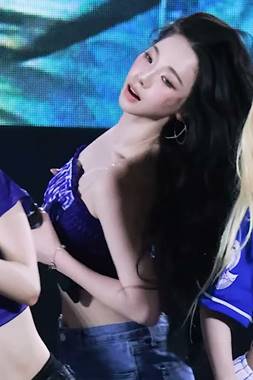 aespa 卡丽娜 过人GIF