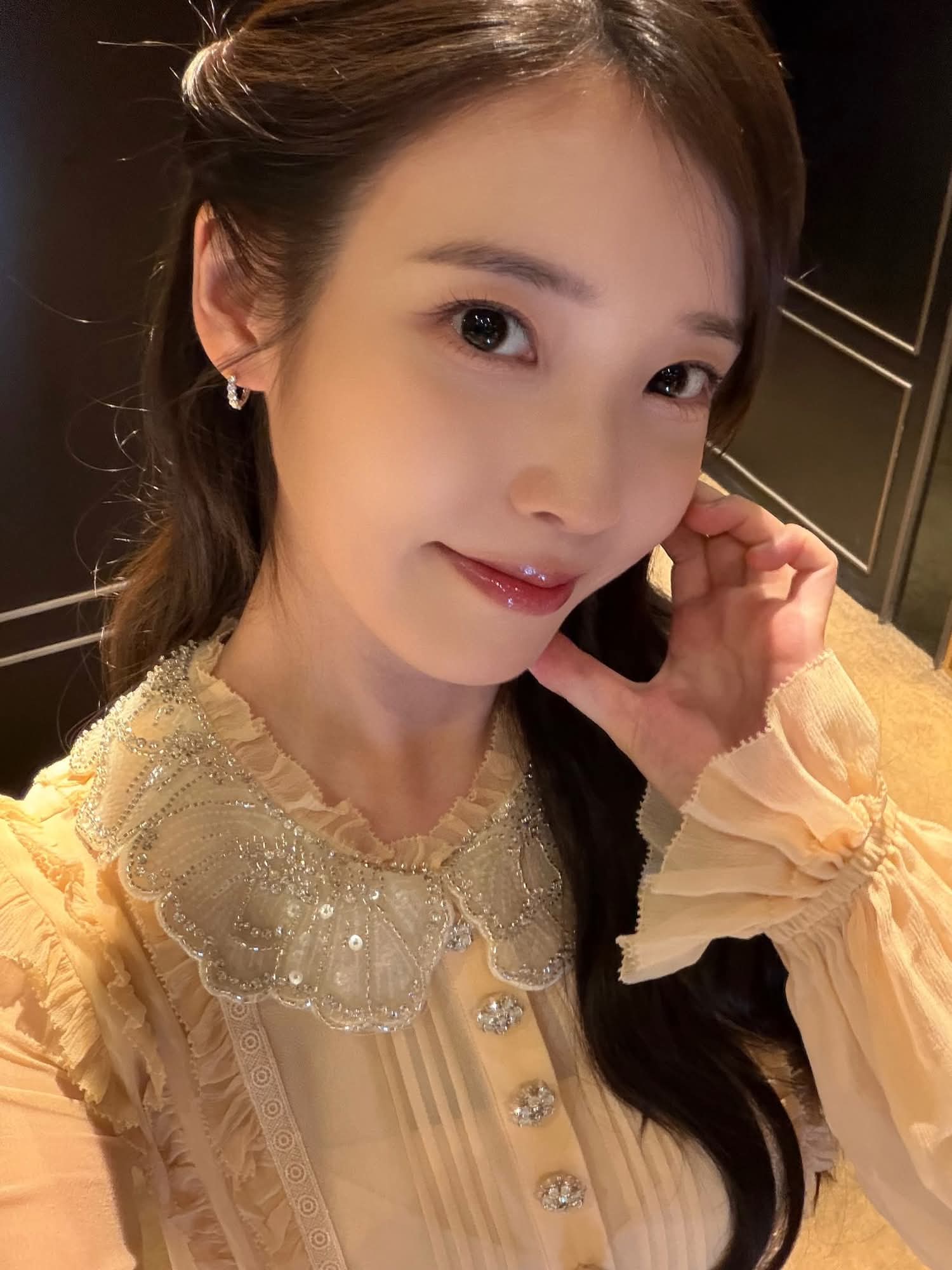 IU