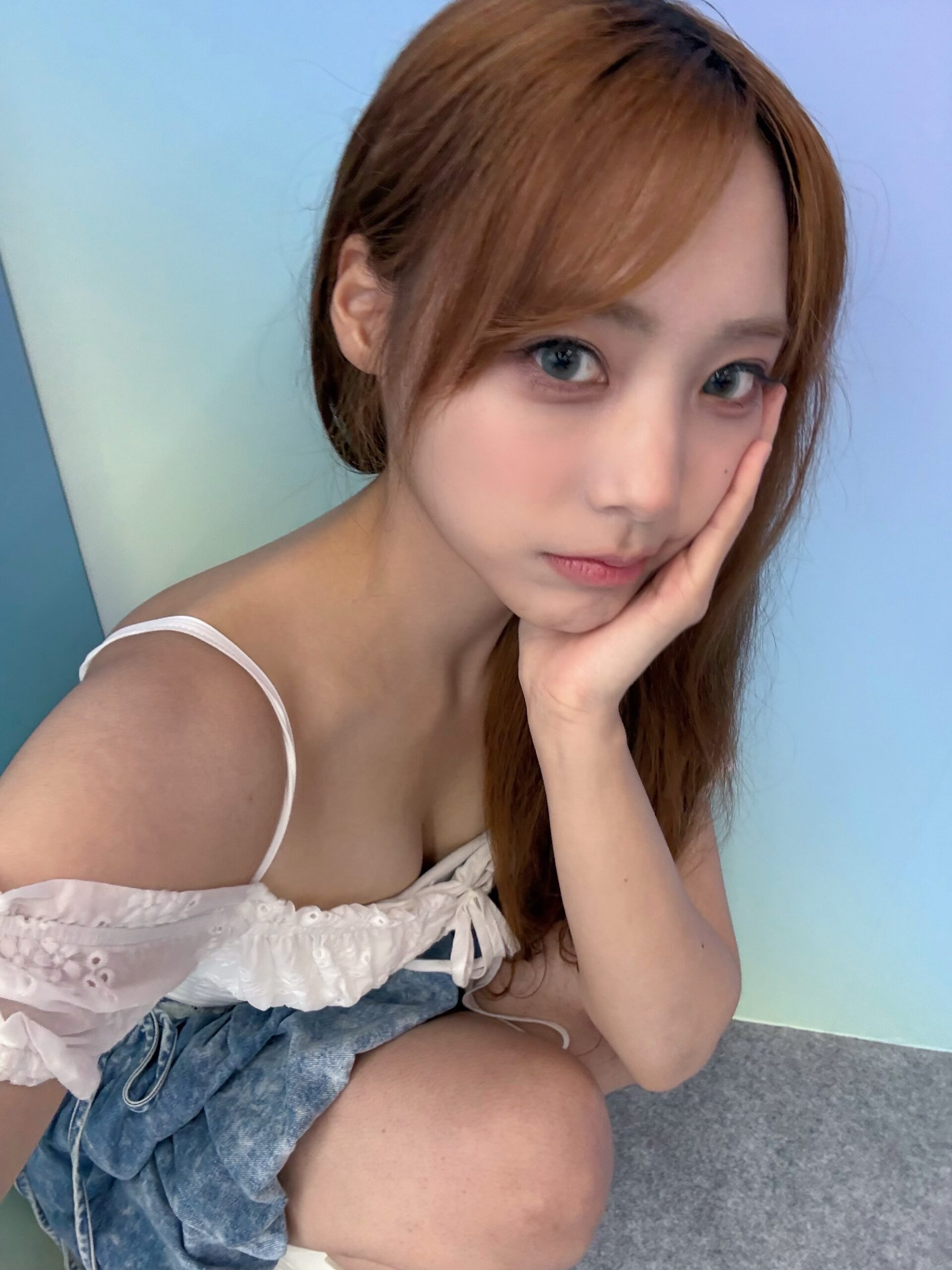 QWER Siyeon Pure-White Ruffled Blouse Subtle Cleavage - Instagram