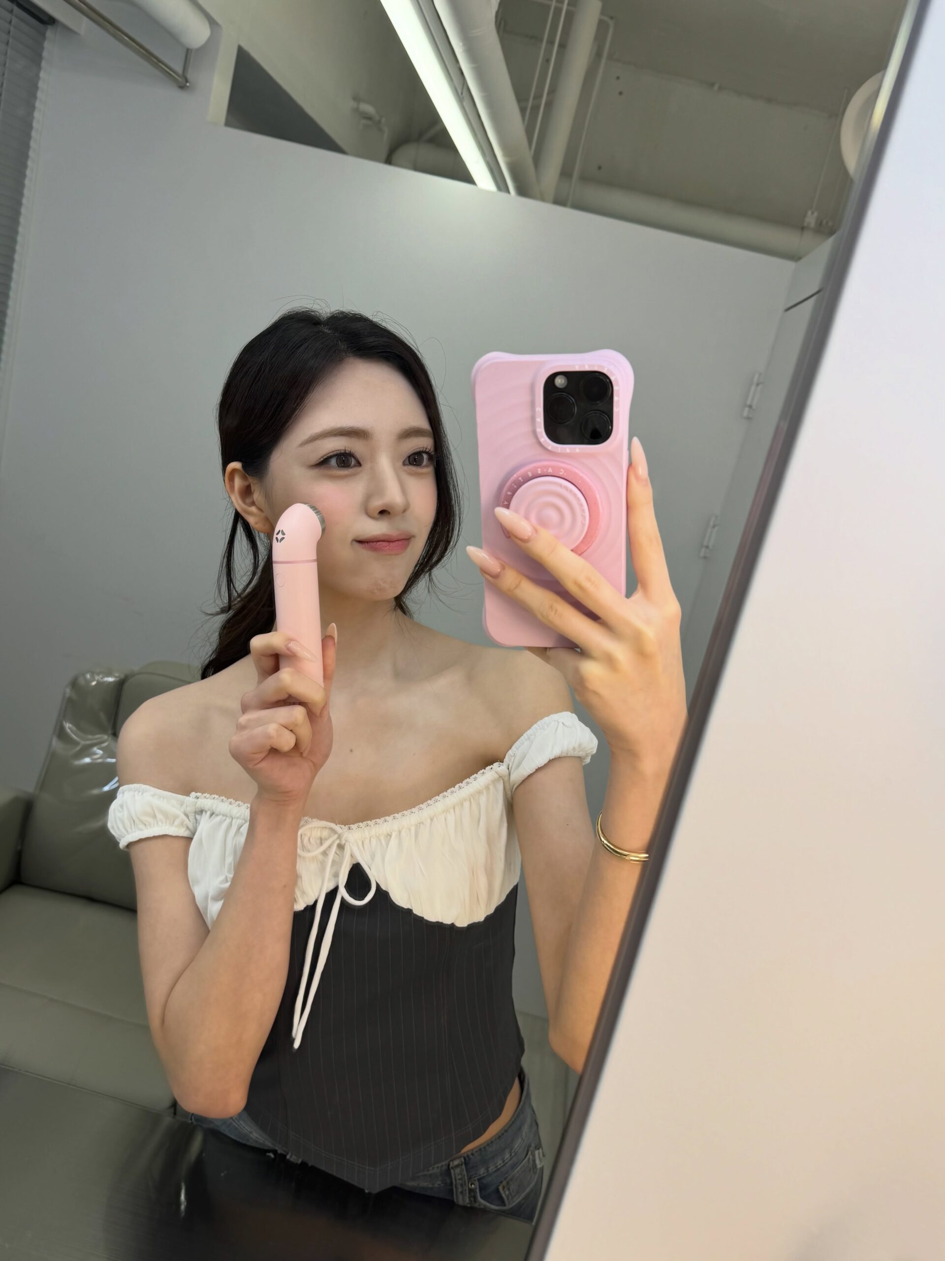 유나가 애용하는 핑크색 기구