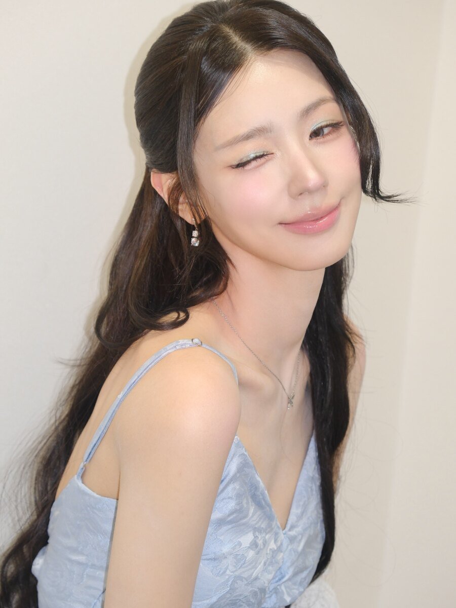 미연 시원한 꽃무늬 끈나시 겨드랑이 페로몬 슬렌더 몸매 #2