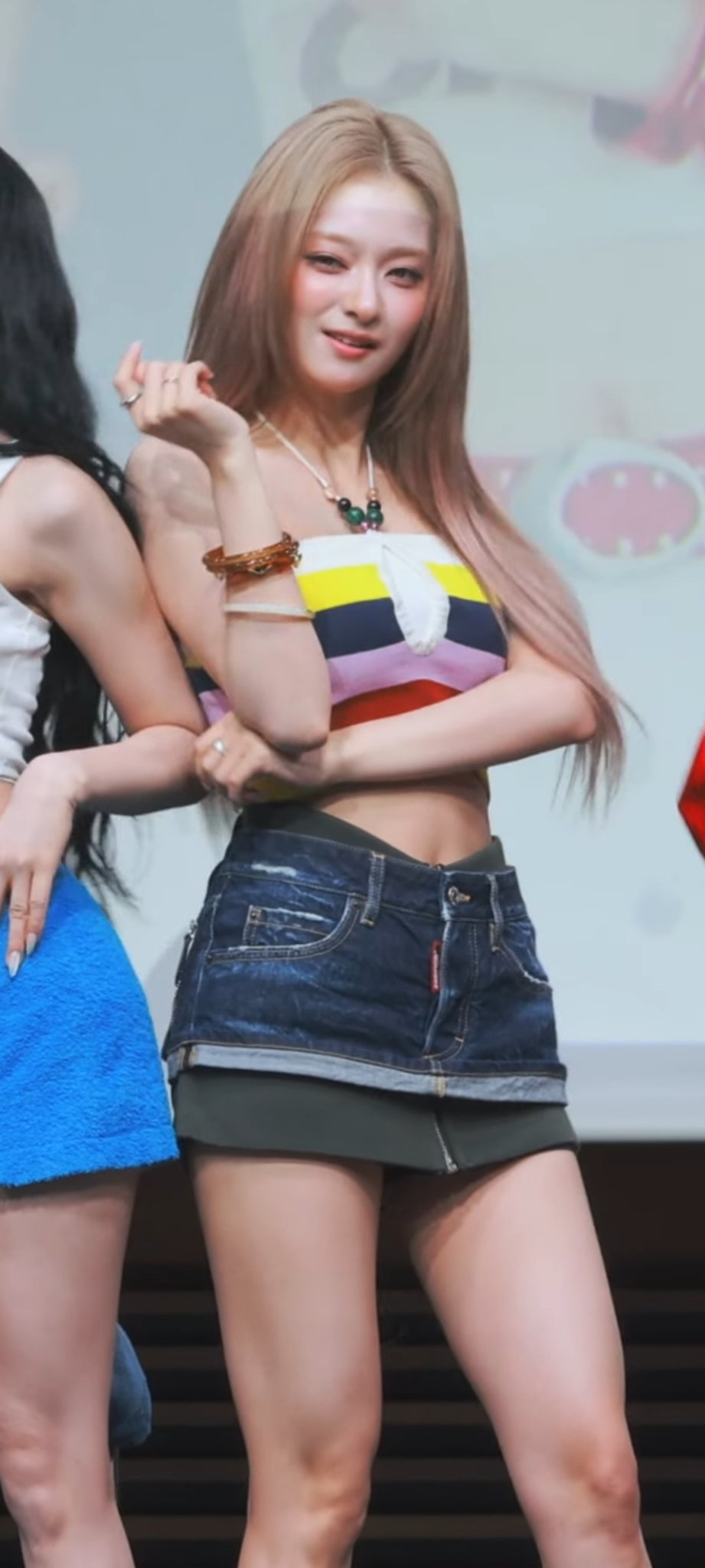 FANATICS 李娜炅粉丝见面会 彩虹挂脖香氛 + 青色迷你雅邦智