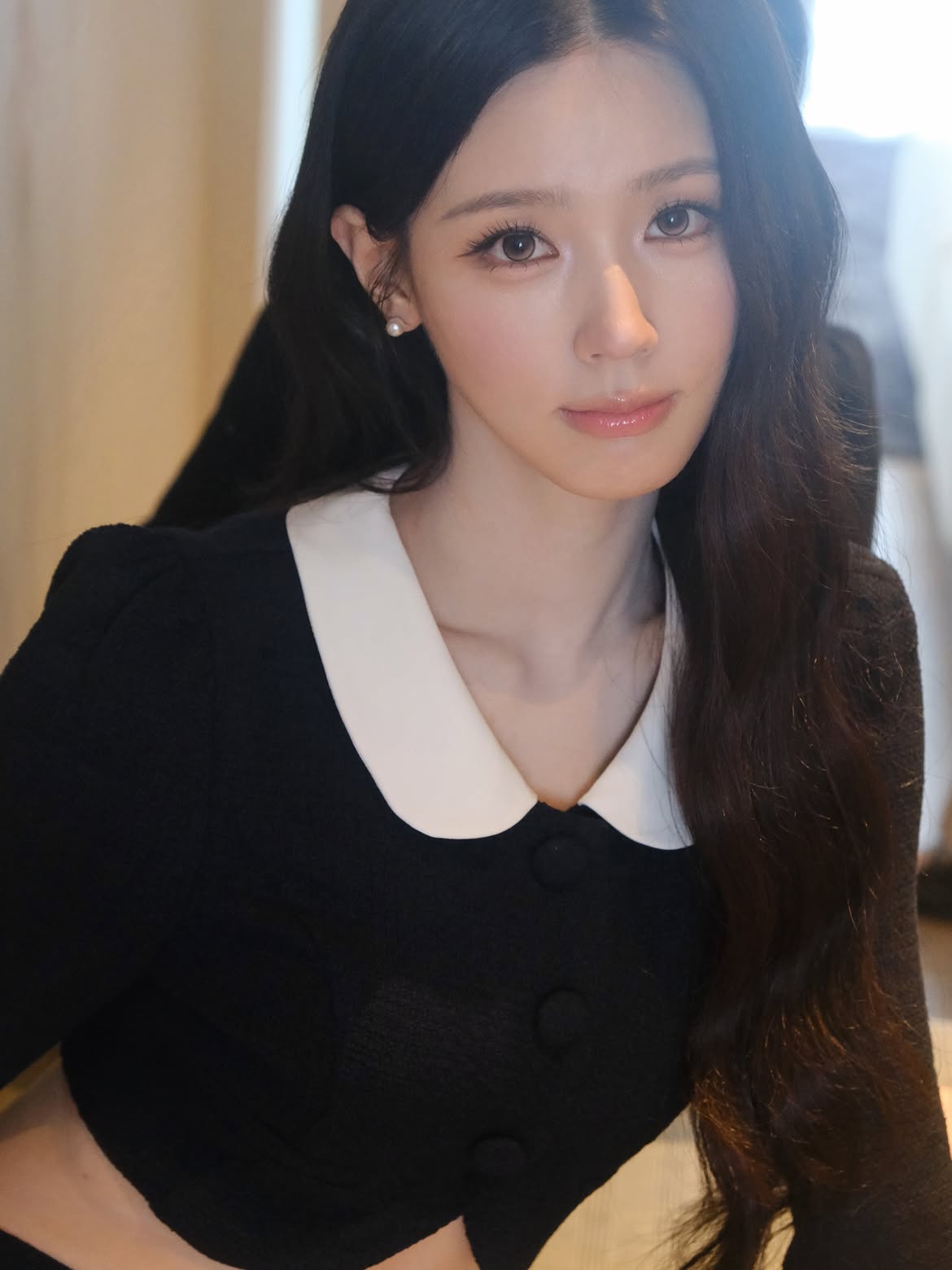 아이들 미연 남색 크롭 여성정장 잘록한 복부 배꼽 - 인스타