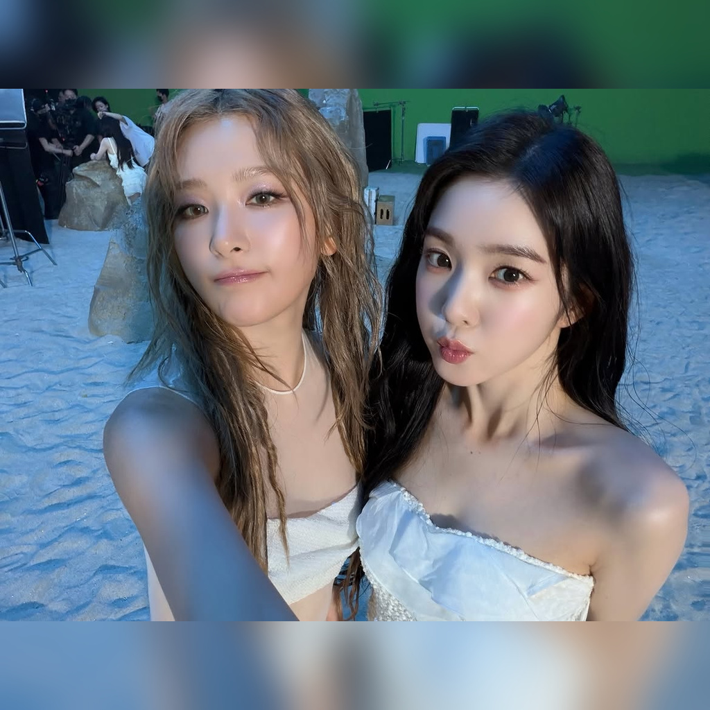 인어공주 같은 레드벨벳 슬기 몽글한 가슴골 + 기립근 – 인스타