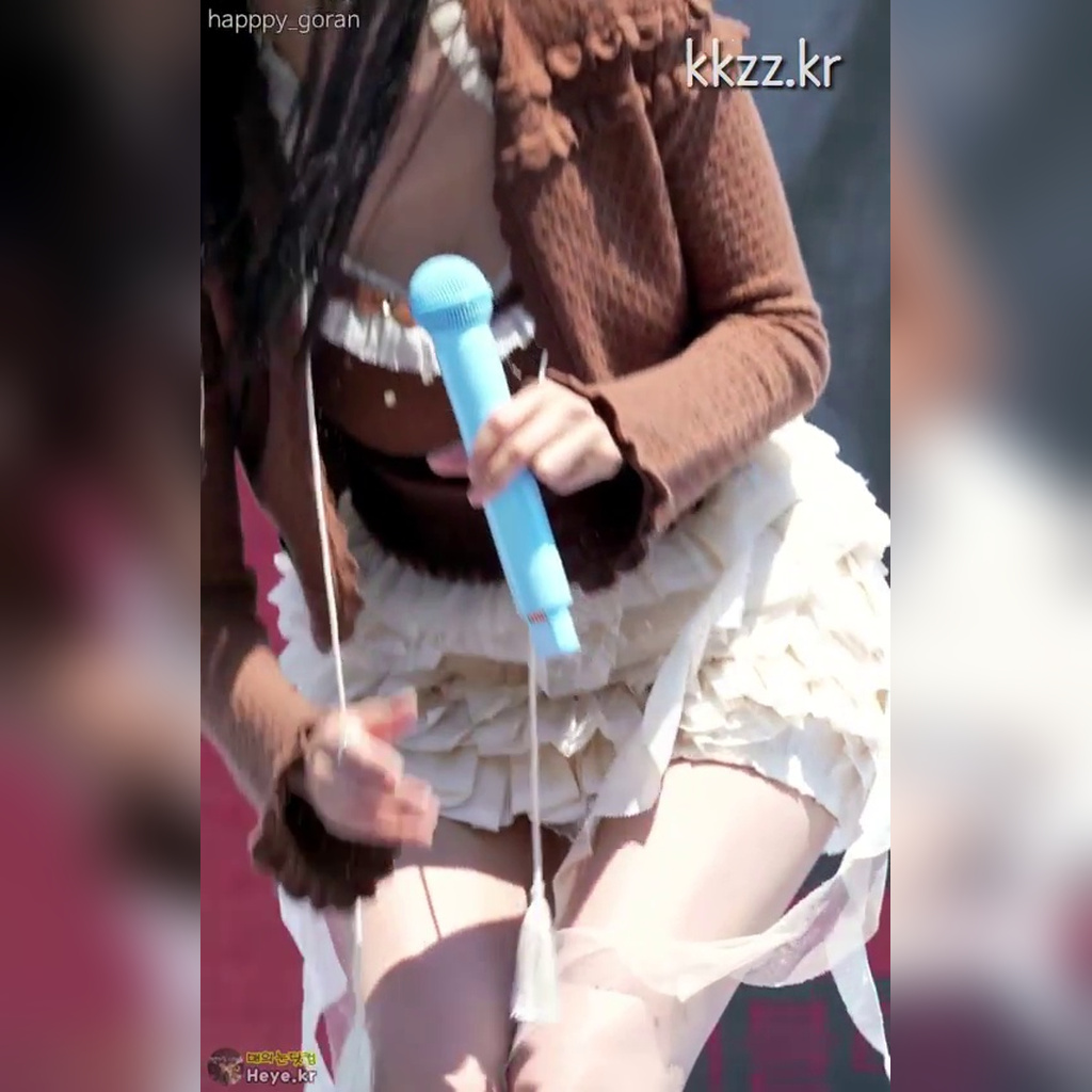 Jung Ye-in Drinking Water Bottle GIF