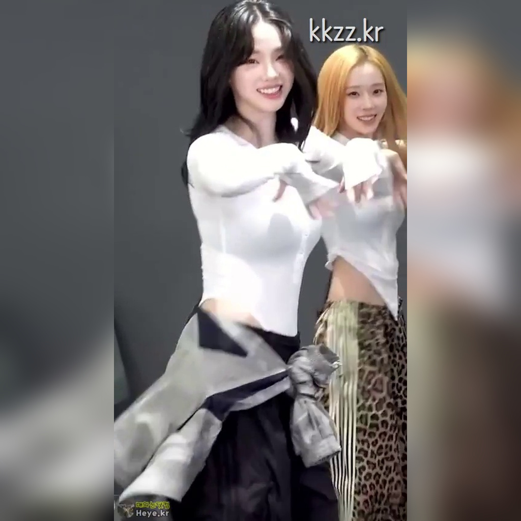 See-Through aespa Karina GIF