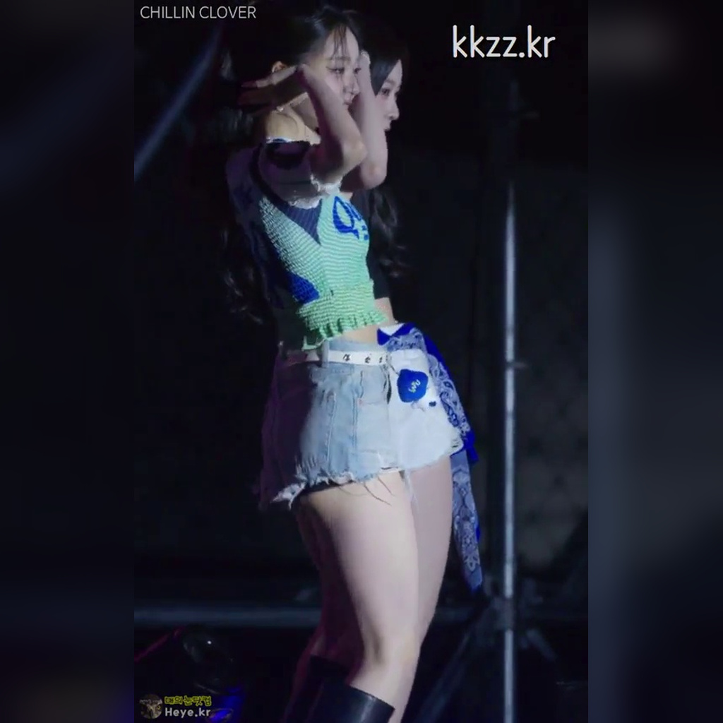 Tight, Strong Thighs IChillin Leezy GIF