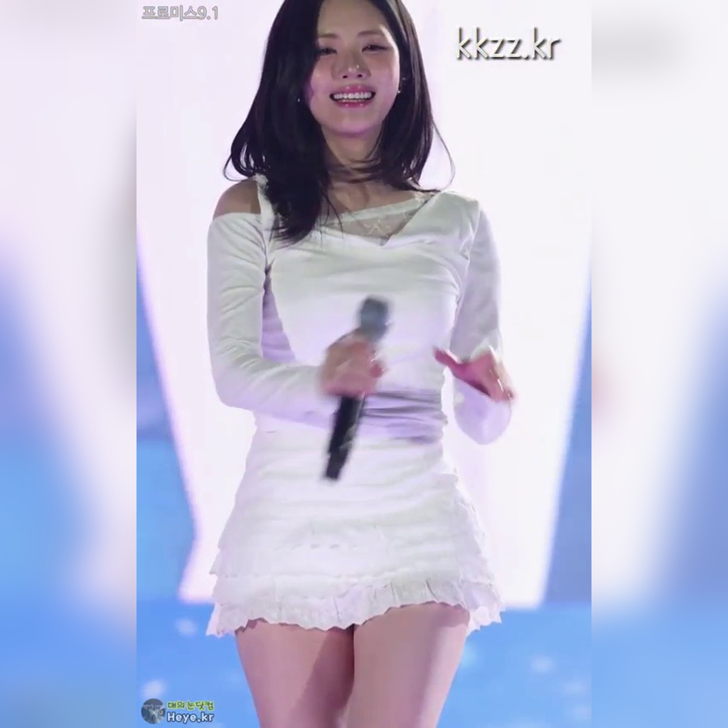 fromis_9 パク・ジウォン 白いインナー GIF