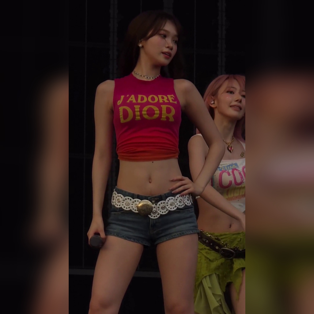 LE SSERAFIM Chaewon